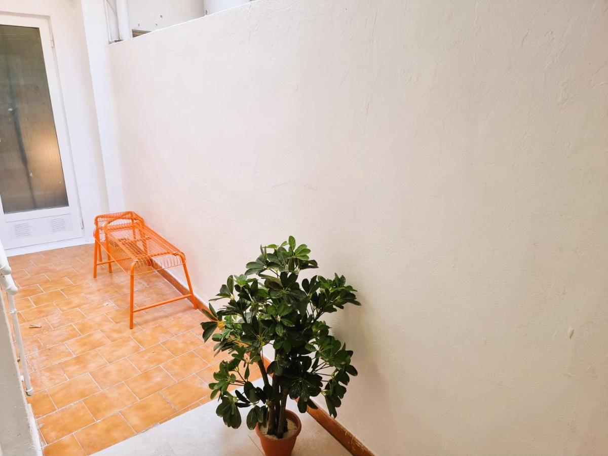 Claudia Tourist Apartment Alicante Exterior foto